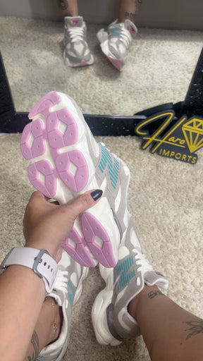 Tênis NB 9060 Cinza/Rosa/Azul